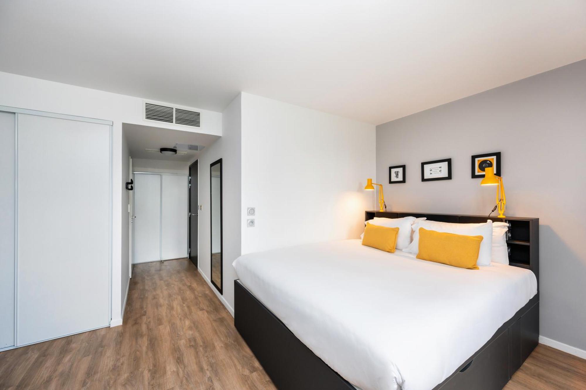 Staycity Near Disneyland Paris Aparthotel