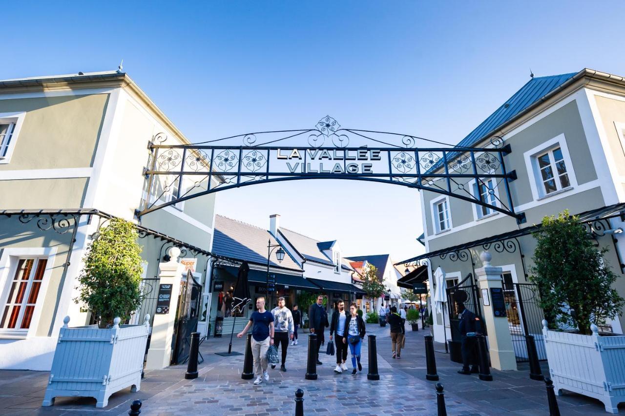 Aparthotel Staycity Near Disneyland Paris 4*